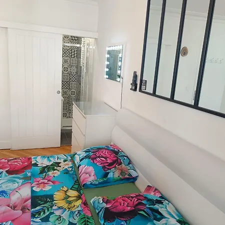 D'hôte Avec Salle De Bain Et Balcon Privé - 3 Mins à Pied De La Gare - Génève Accès Direct